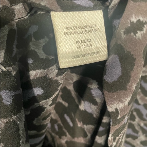 BCBG Sleeveless Blouse Sz M Womens 90’s Y2K Office Career Silk Staple Layer Top - Picture 4 of 8